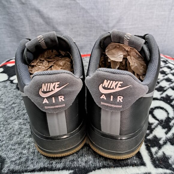 Size 9.5 Men Nike Air Force 1 07 LV8 Black CD0888-001 - Picture 4 of 14